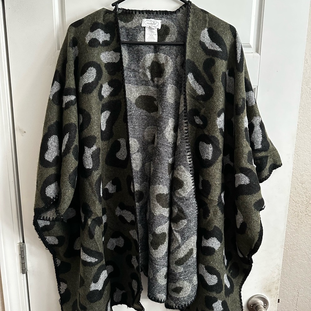 Mud Pie Green and Gray Leopard Print Jacket